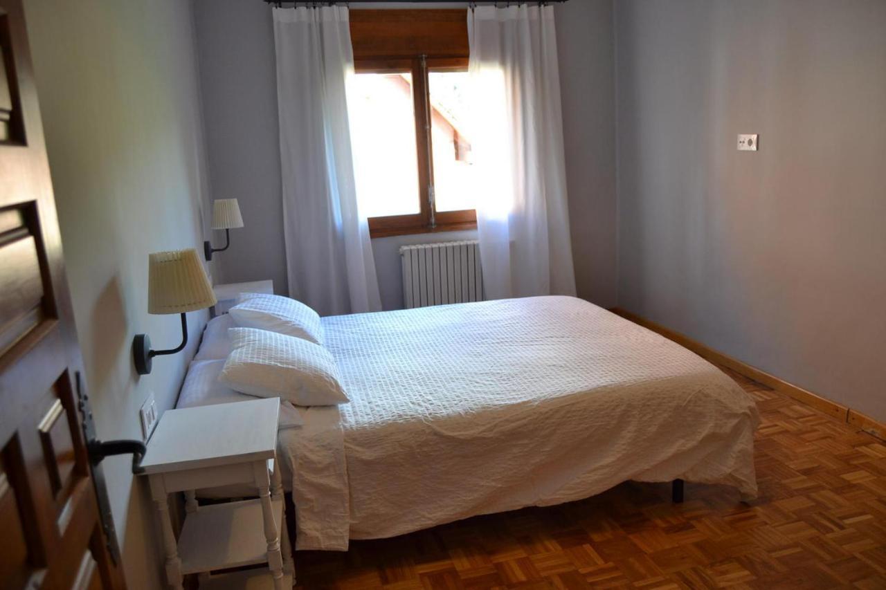 Amplio Apartamento Con Piscina En Llivia Ngoại thất bức ảnh